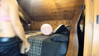 24 inch balloon and mean step-mom pops it