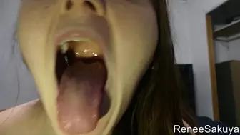 Mouth fetish video, inside her mouth, throat, her tongue, lips, whats your favorite? 4k