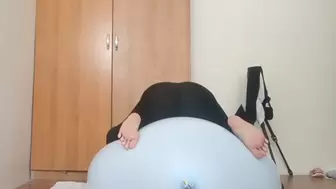 Juju's Yoga Pants Balloon Ride