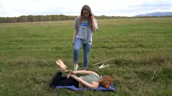 Destruction of sweaty and dirty feet in the field (HD 720p MP4)