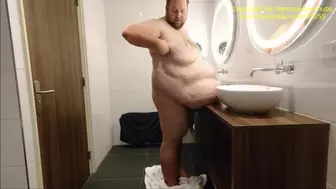 DutchChub Bathroom Experiences