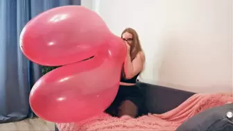 Mariette BTP's crystal pink Roomtex Megaboobs balloon - 1080p