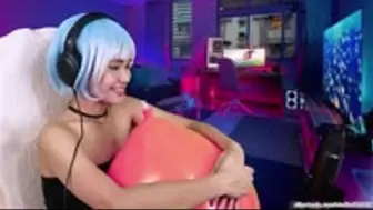 E-Girl Non Stop Blow to Pop during Twitch LiveStream!