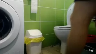 I pee in toilet mp4