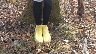 bitch tightly bound in the forest (HD 720p MP4)