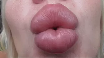 REQUEST SWEET KISS OF PLUMP LIPS WITH CAMERA!mp4