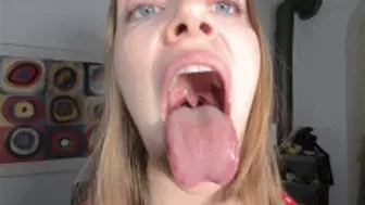 VR180 - Hannah's Beautiful Tongue, Mouth & Uvula