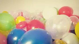 Pati and Regi - XXL Balloon Masspop Part 1 of 3 HD Version