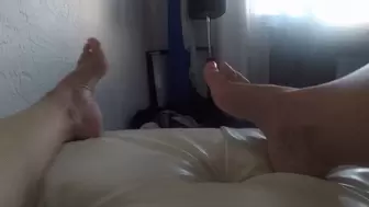 Her pov while she pleases herself TOE POINTING