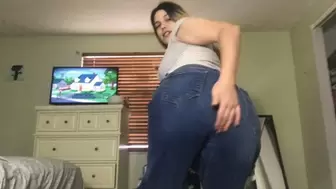 Destiny Farting In Jeans Upclose!