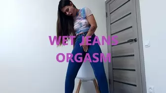 Hot girl wet jeans orgasm