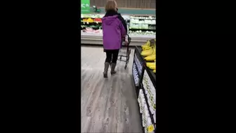 Deb Goes Grocery Shopping Wearing Her Cum Filled Gray Worthington Boots With Tucked Jeans (3-7-2021) C4S