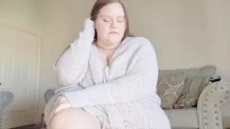 BBW step-mommy teaches you to eat the V