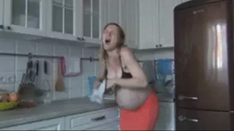 Labor contractions HD (in the kitchen)