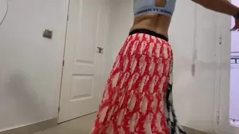 belly dance with large skirt