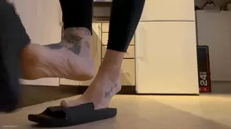 SMALL INKED FEET COOKING IN SLIPPERS - MP4 HD