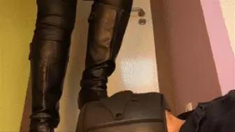 CC - weekend with my slave, dirty boots