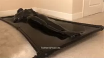 [VacMe] Tight latex vacbed solo play