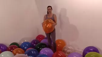 Kobe's Fit to Pop Balloon Fun!