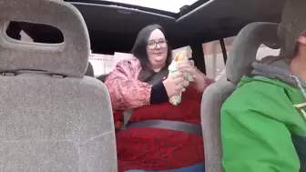 SSBBW GETS A FOOT LONG FROM TAXI DRIVER