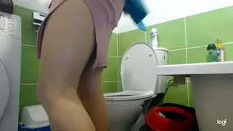 I pee in squat position on toilet bowl mp4