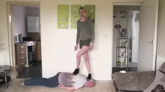 Girl With Bad Attitude Stomps Her Victim Under Her Shoes (4K)
