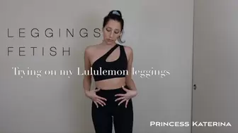 Leggings Fetish: Trying on my Lululemon leggings