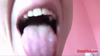 The sexy mouth [ELLIS],