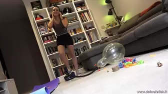 Grace inflates and explodes balloons with a pump (inflatables fetish)