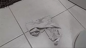 BIG ASS IN THE LAUNDRY BASKET!MP4