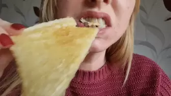 ASMR Toast Crunching and Mouth Views