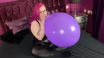 Blowing up and sit to pop 17 inch Balloon