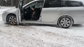 Extremely Hard Honda Revving in Snow