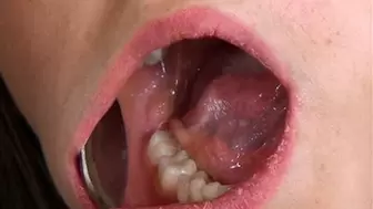 Mouth Tour With Teaspoon HD-480