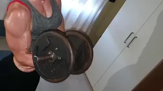 Biceps Pumping Iron