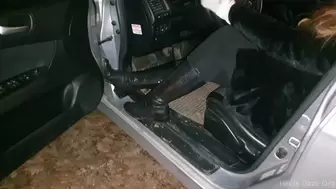 Aggressive Revving in Honda with Flat Leather Boots