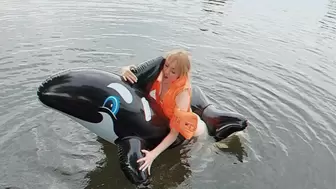Alla naked hot fucks an inflatable whale and wears an inflatable vest and inflatable armbands unexpected air leak!!!