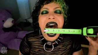Measuring My Tongue Cupping Yawns (1080p wmv)