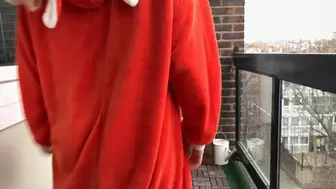 Liz Rainbow masturbating in foxy’s onesie outdoors