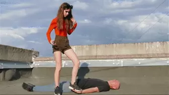 Lady and her male have strange fun on the street, vf2165x 1080p