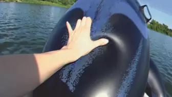 I'm riding a rare inflatable whale on the lake and teasing it with my nails!!!
