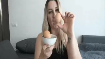 Big or small egg? b