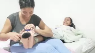 TBT: Surprise when Ceci discovered that Dori Eli had ticklish feet