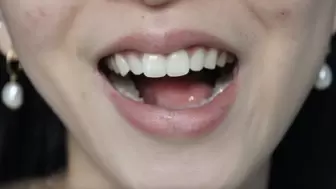 Aurora's Teeth Are Like Pearls