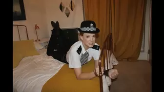 Policewoman Ariel Speedcuffed mp4