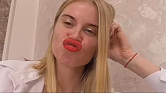 SEXY RED LIPS WITH A SCENT AND GOLDEN EYELIDS!MP4
