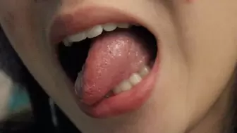 Aurora's Teasing Pink Tongue