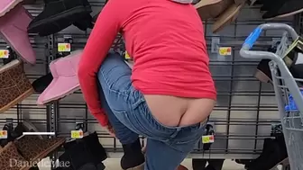 Caught Buttcrack while Shopping