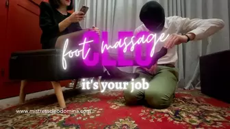 Cleo Domina - Foot massage, it's your job