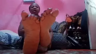 Holy Church Girl Fare Angle’s Wrinkled, Meaty Soles Crossed While Sitting On Floor